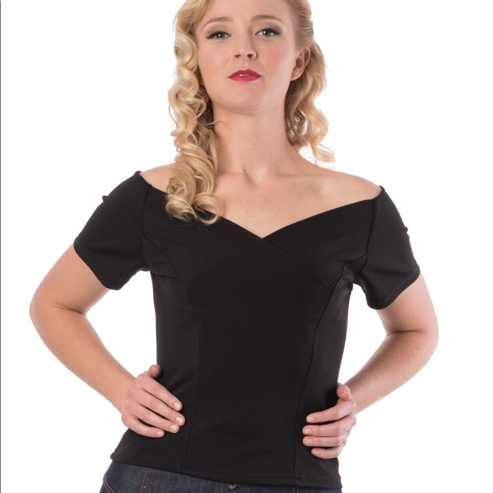 *NEW* Steady Betty V-Neck Top